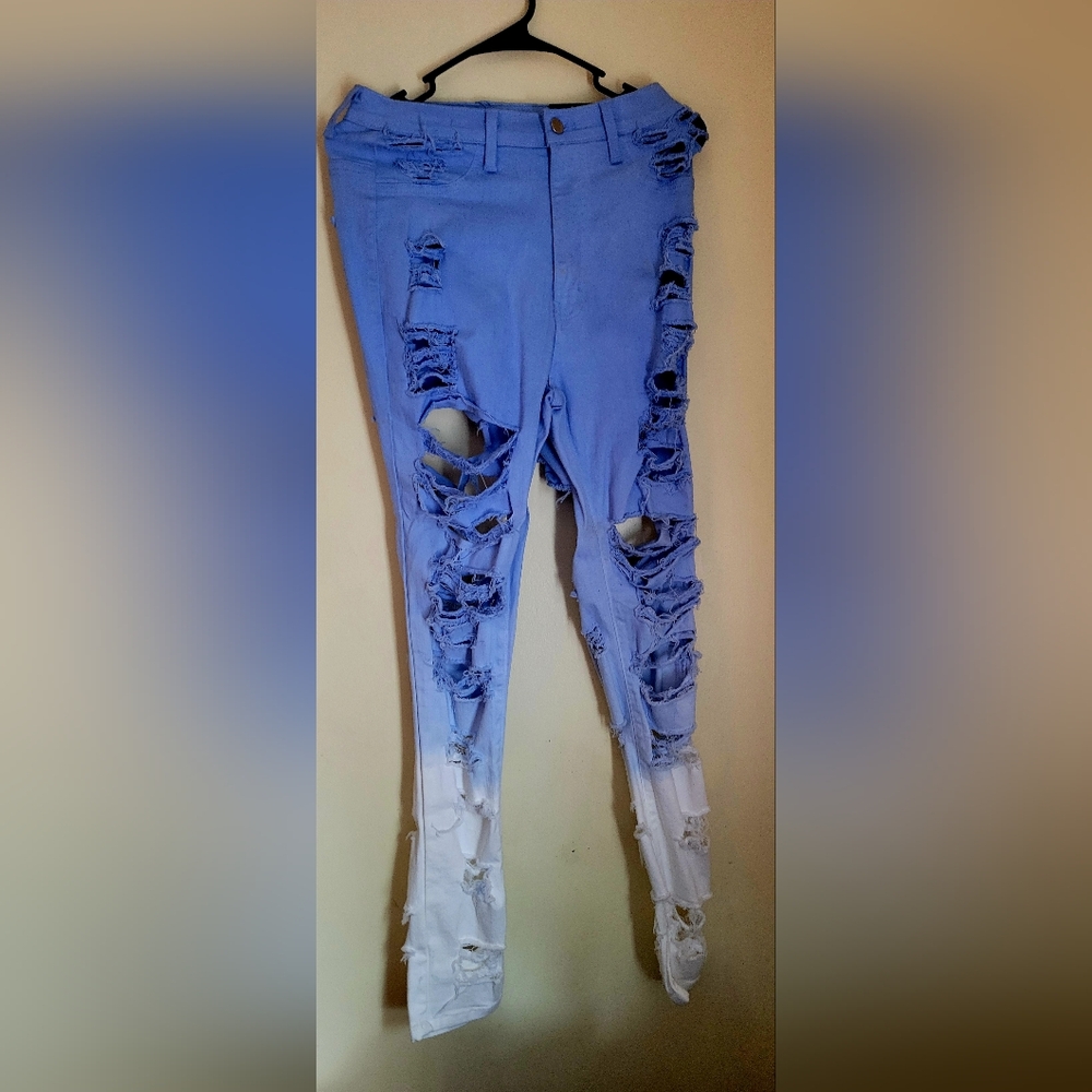 SIZE 11 NOT 10 All over Ripped jeans
